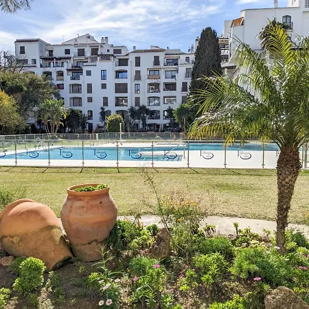 Appartement Harbor Getaway In The Heart Of Puerto Banus With Walking Dictance To Everything