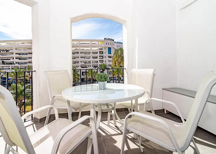 Apartament Harbor Getaway In The Heart Of Puerto Banus With Walking Dictance To Everything Marbella