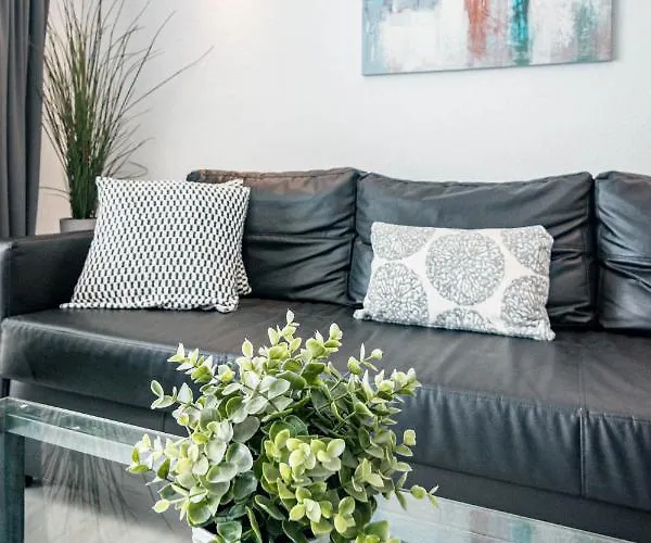 Harbor Getaway In The Heart Of Puerto Banus With Walking Dictance To Everything * Marbella