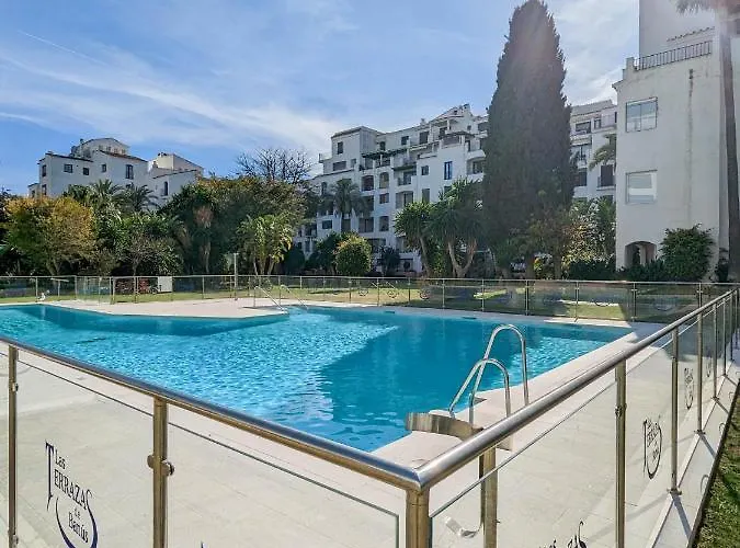 Harbor Getaway In The Heart Of Puerto Banus With Walking Dictance To Everything