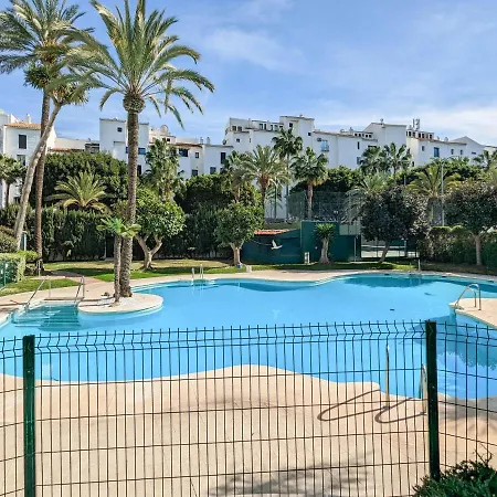 Harbor Getaway In The Heart Of Puerto Banus With Walking Dictance To Everything * Marbella