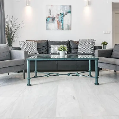 Harbor Getaway In The Heart Of Puerto Banus With Walking Dictance To Everything * Marbellac