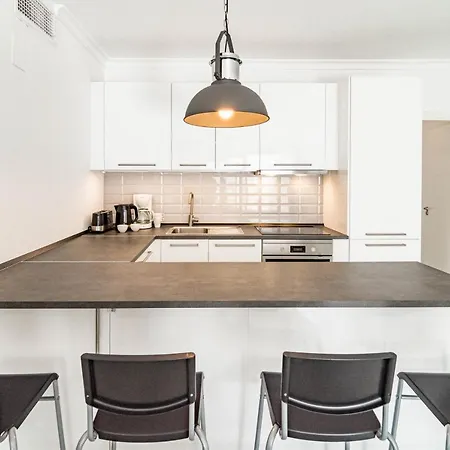 Harbor Getaway In The Heart Of Puerto Banus With Walking Dictance To Everything Appartement Marbellac