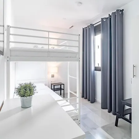 Апартаменти Harbor Getaway In The Heart Of Puerto Banus With Walking Dictance To Everything Марбелья