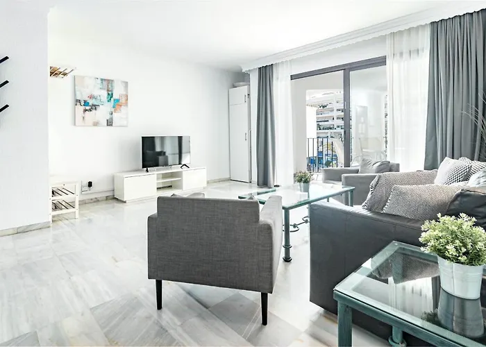 Harbor Getaway In The Heart Of Puerto Banus With Walking Dictance To Everything
