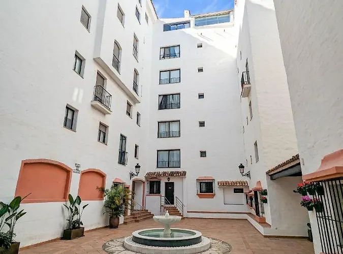Harbor Getaway In The Heart Of Puerto Banus With Walking Dictance To Everything Daire