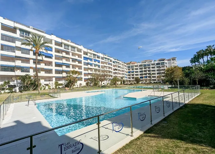 Daire Harbor Getaway In The Heart Of Puerto Banus With Walking Dictance To Everything