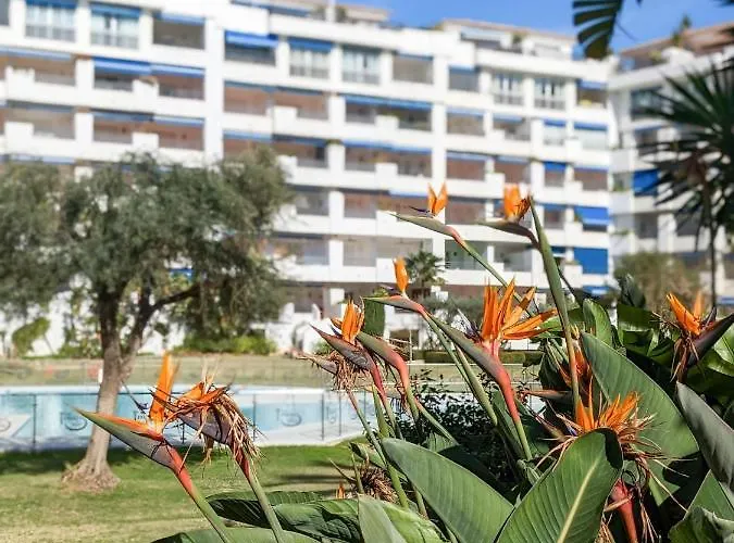 Daire Harbor Getaway In The Heart Of Puerto Banus With Walking Dictance To Everything *