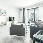 Harbor Getaway In The Heart Of Puerto Banus With Walking Dictance To Everything